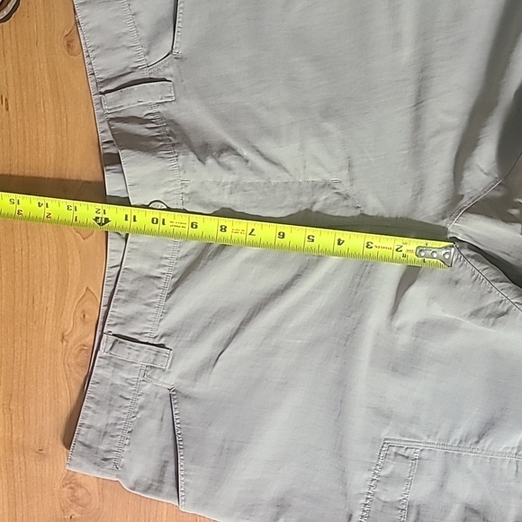 The North Face Nylon Cargo Hiking Pants - Picture 9 of 16